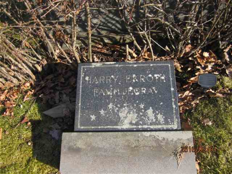 Grave number: 1 18 M    48-50