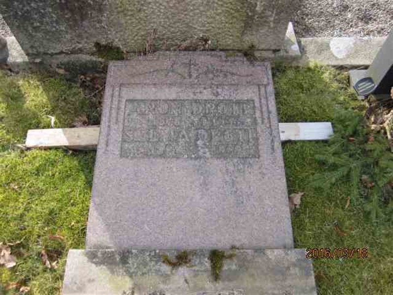 Grave number: 1 08 D    49