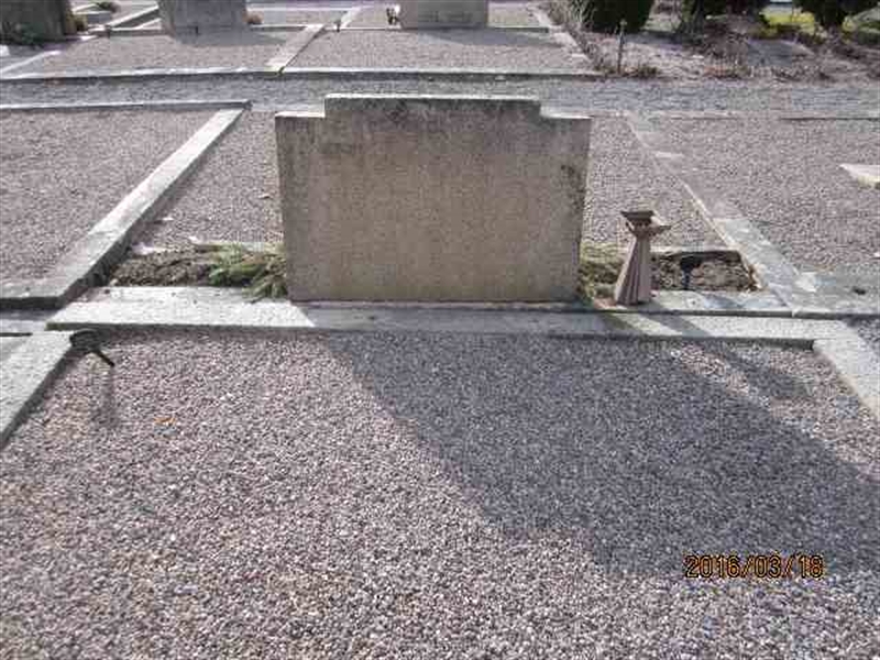 Grave number: 1 08 D    19-21-23