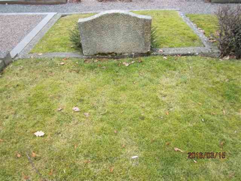 Grave number: 1 06 G    31-33