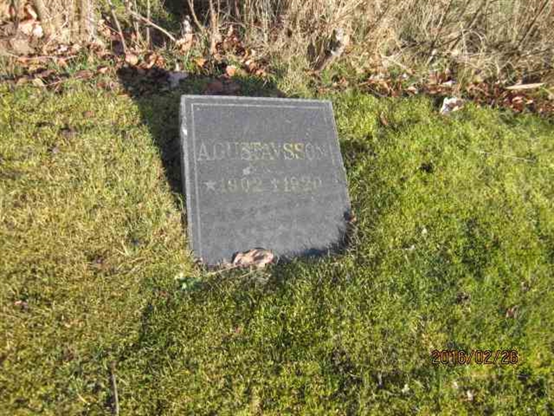 Grave number: 1 18 G    40-42