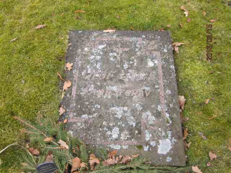 Grave number: 1 06 G    13-15