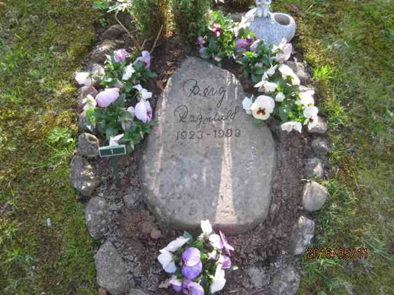 Grave number: 2 UL     1