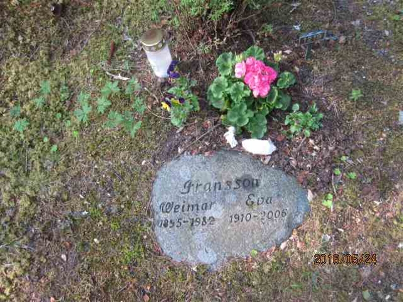 Grave number: 2 UL  1219