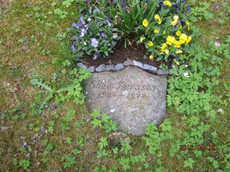 Grave number: 2 UL  1135