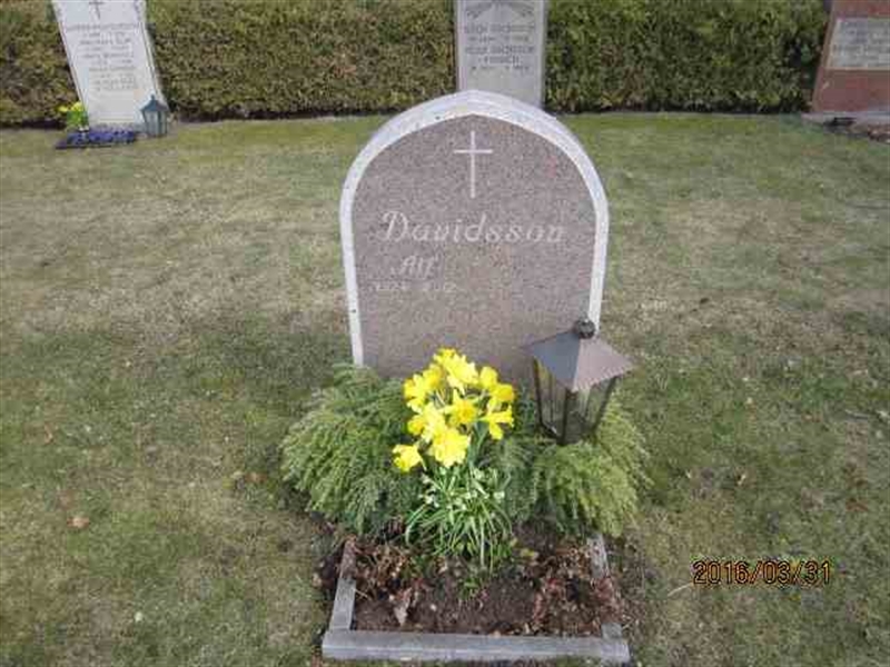 Grave number: 1 12 D     1