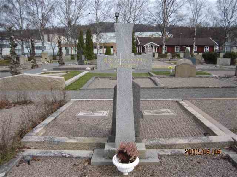 Grave number: 1 13 D     4