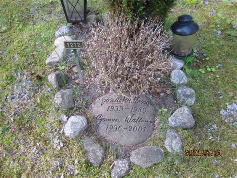 Grave number: 2 UL  1212