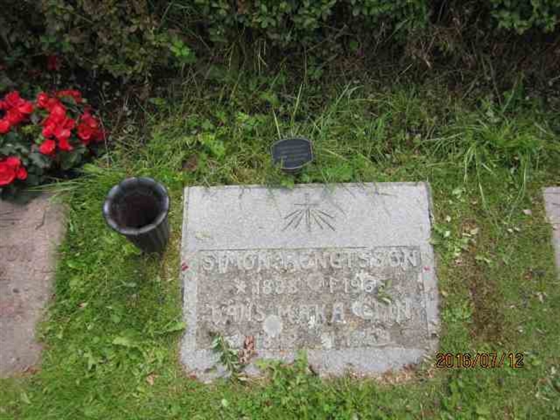 Grave number: 1 UL    66