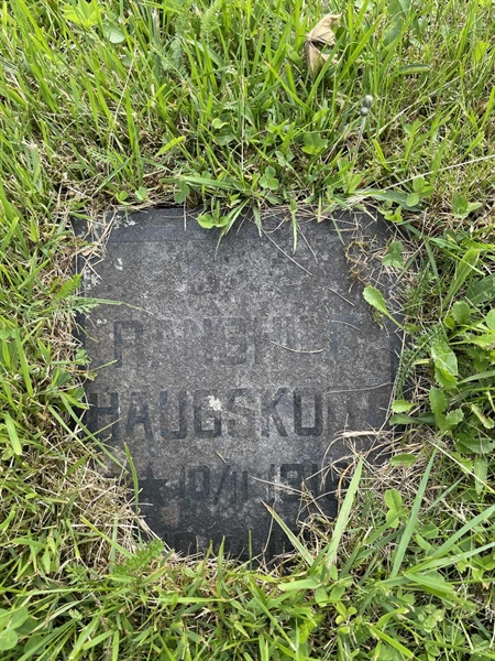 Grave number: DU GN    66