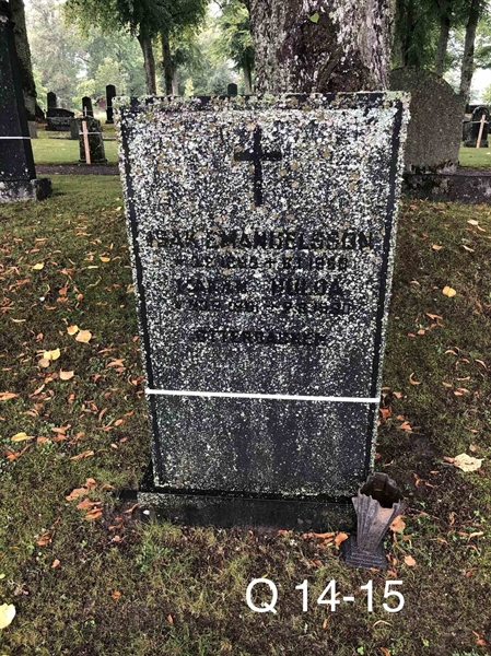 Grave number: AK Q    14, 15