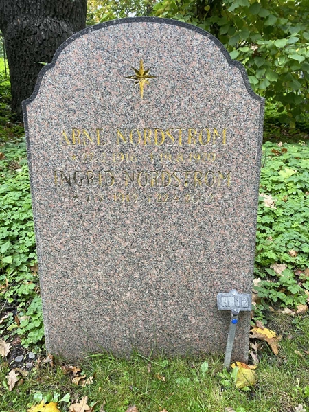 Grave number: 1 H    12