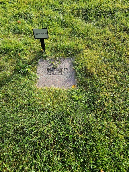 Grave number: 2 KV.4   103