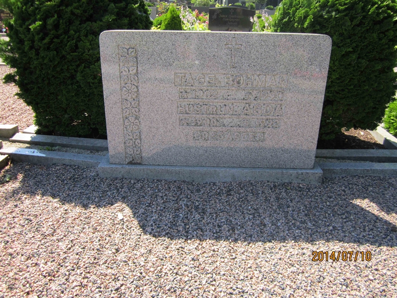 Grave number: 8 M 39-40