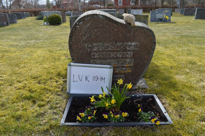 Grave number: LV K   113, 114
