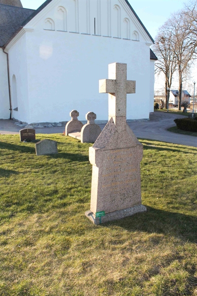 Grave number: ÖKK 6   203, 204, 205, 206, 207