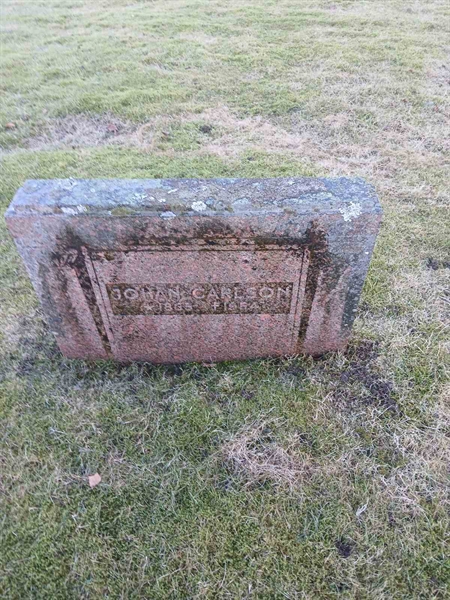 Gravnummer: 2 7   72