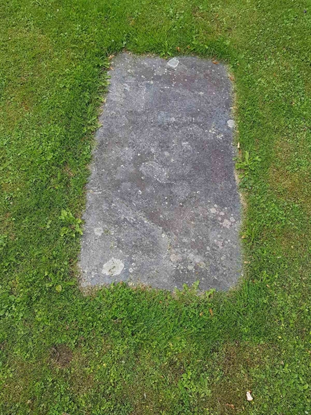 Grave number: 06 60226