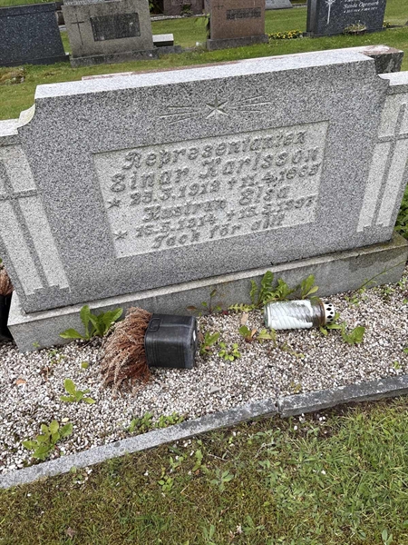 Grave number: SKF D   133, 134