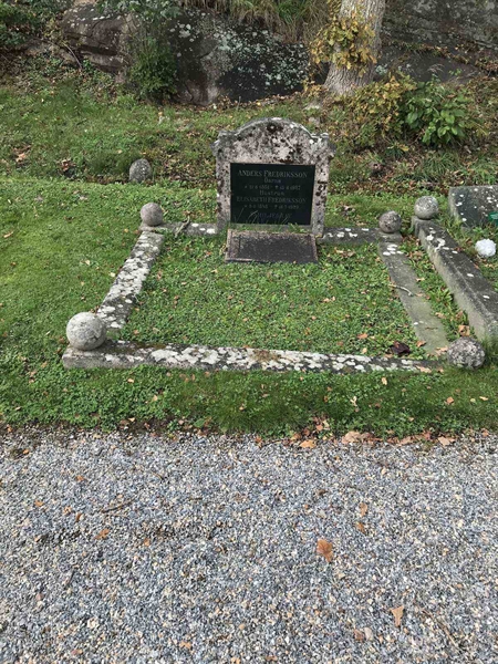 Grave number: SN 02    84, 85