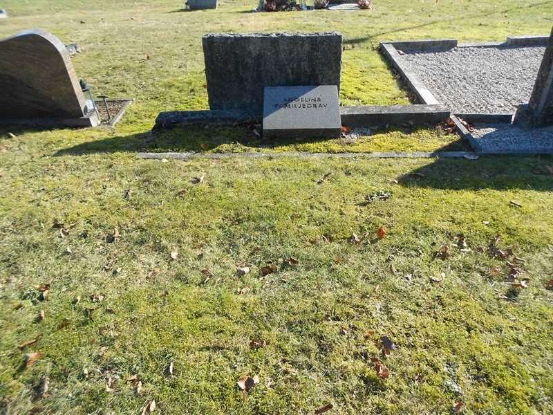 Grave number: NÅ G5    28, 29
