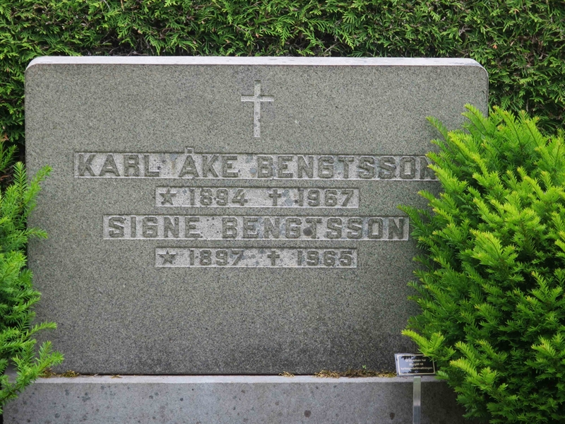 Grave number: HÖB 63    17