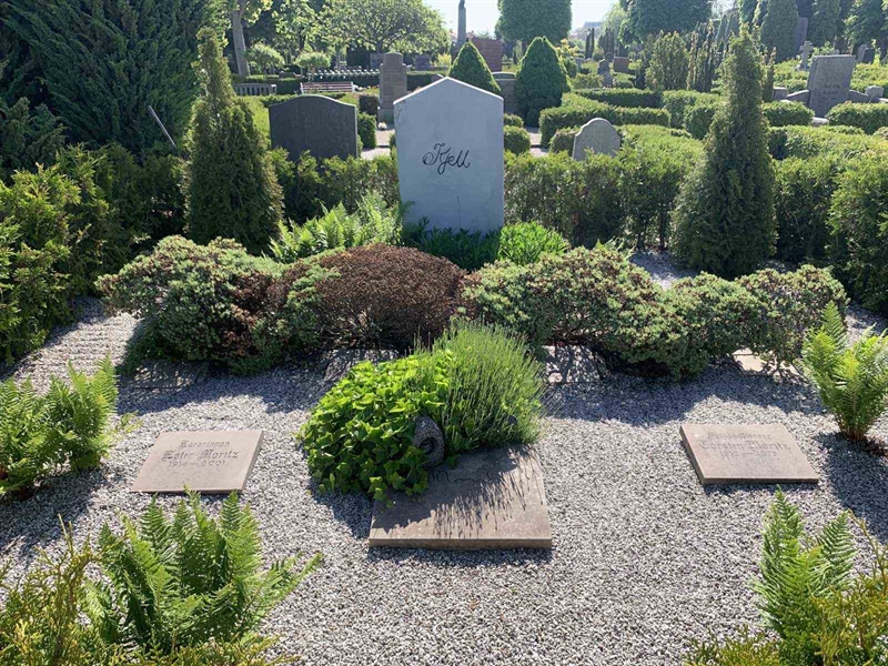 Grave number: NK IV    68