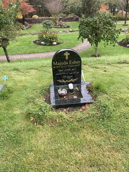 Gravnummer: 1 3 M/O   108