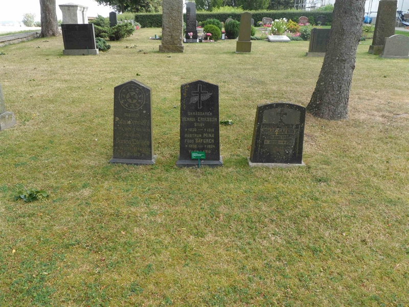 Grave number: SK A    67, 68