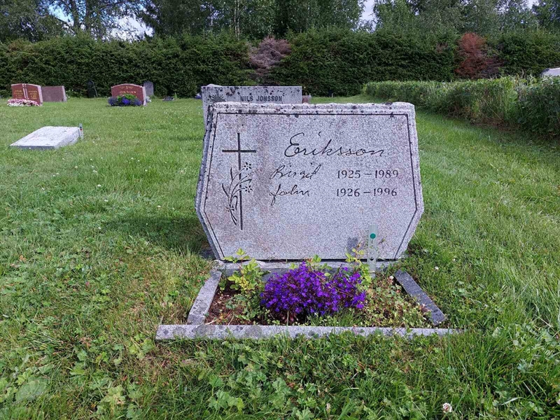Grave number: SK 3    19, 20