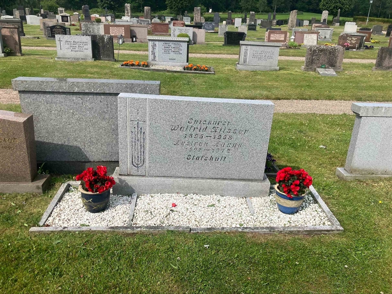 Grave number: VM D 147, 148