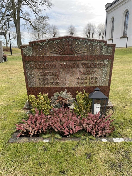 Grave number: HA D    24, 25