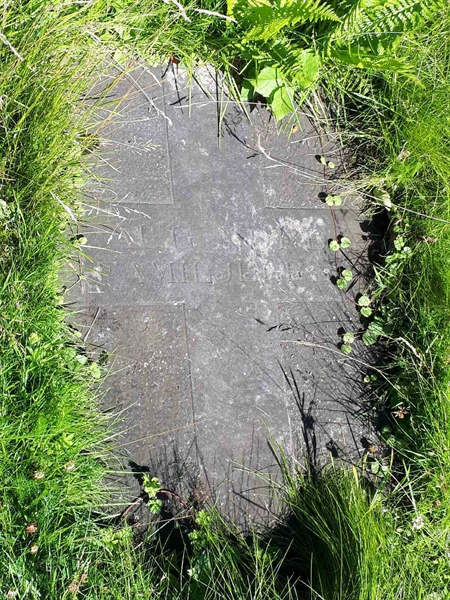 Grave number: GK F 5   636IJ