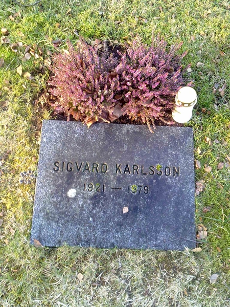 Grave number: KA 14     4