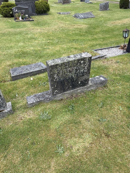 Grave number: SKF B   158