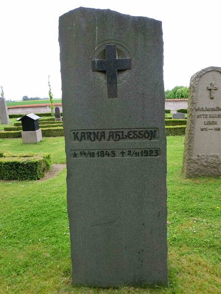 Grave number: KÄ B    008