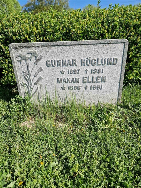 Grave number: 501 24 4965-4966