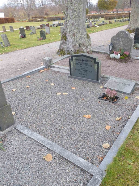 Grave number: VK D 62, 63, 65