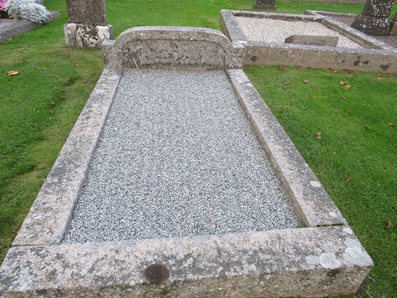 Grave number: 1 06  207