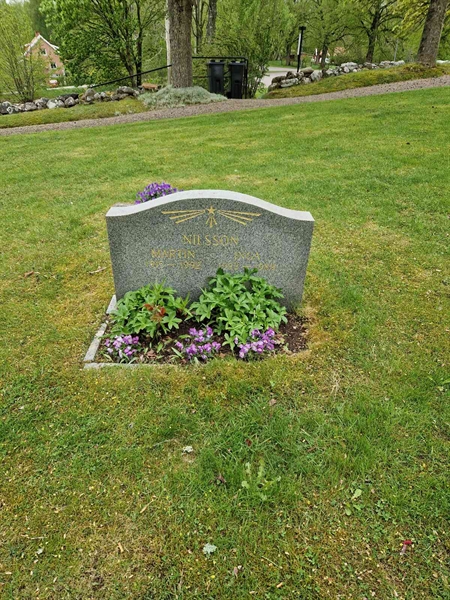 Grave number: 01 E   23