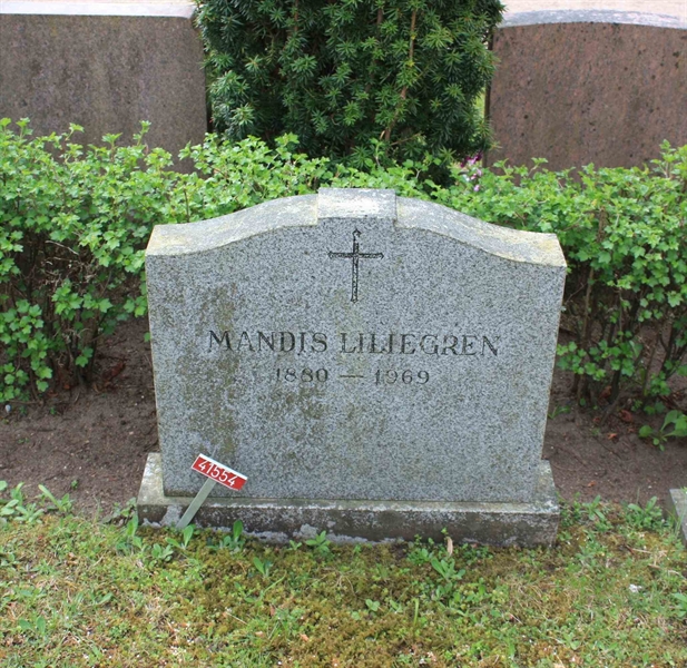 Grave number: Ö U06    72