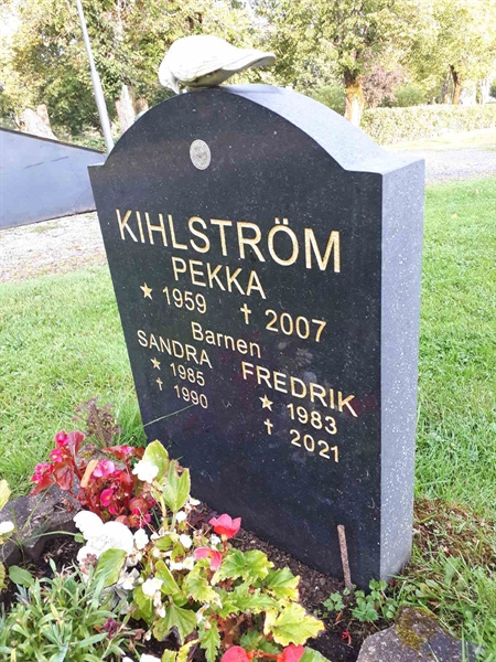 Hautatunnus: NK F D    14