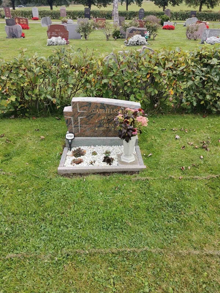 Grave number: F NYA  1752