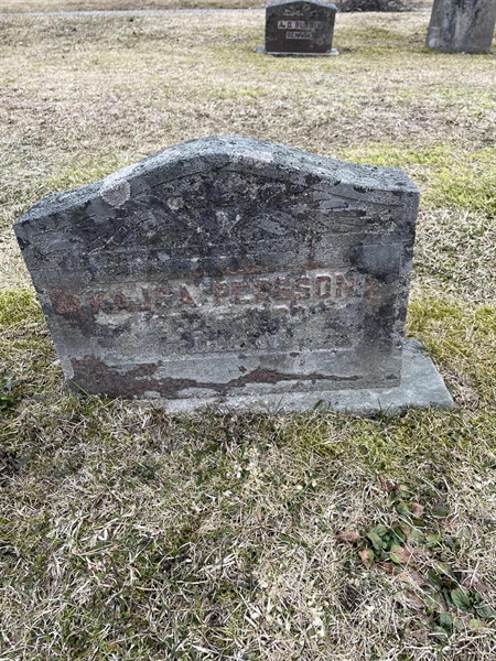 Grave number: R 3    89-E