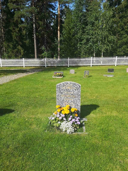 Gravnummer: POK 03    53