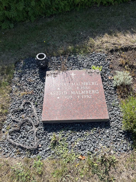 Grave number: NK X:u   48 a