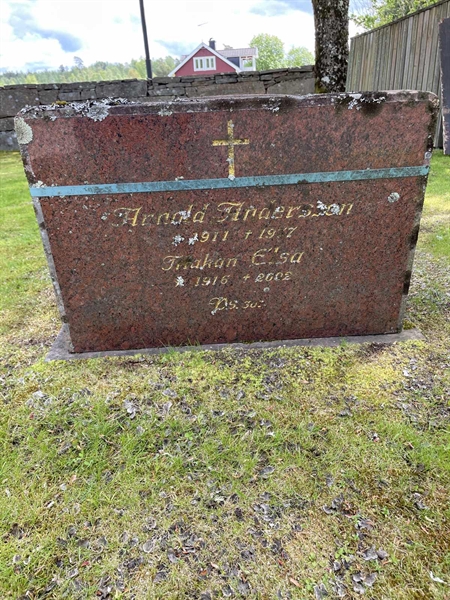Grave number: SU 06 456, 457