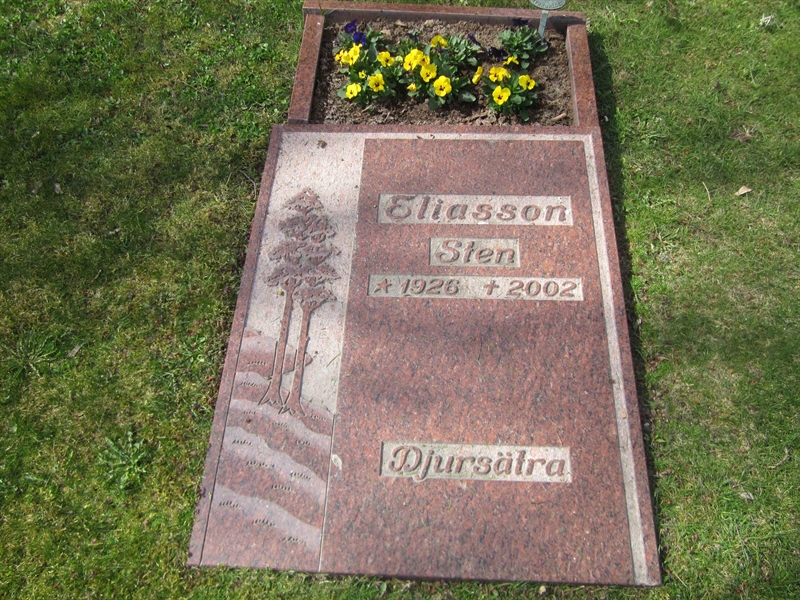 Grave number: 04 F   59, 60