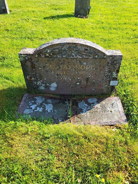 Grave number: kö 01 08    30-31