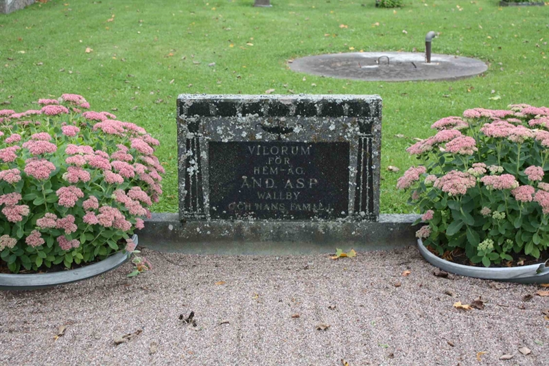 Grave number: 1 K C   18